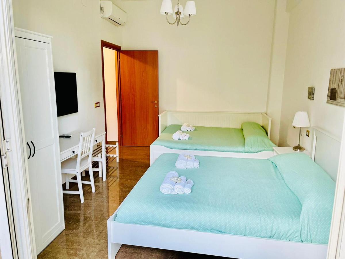 Interno Dieci Rome Luaran gambar