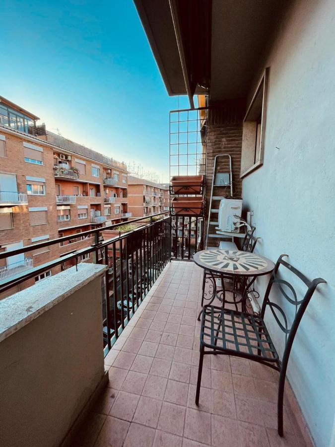 Interno Dieci Rome Luaran gambar