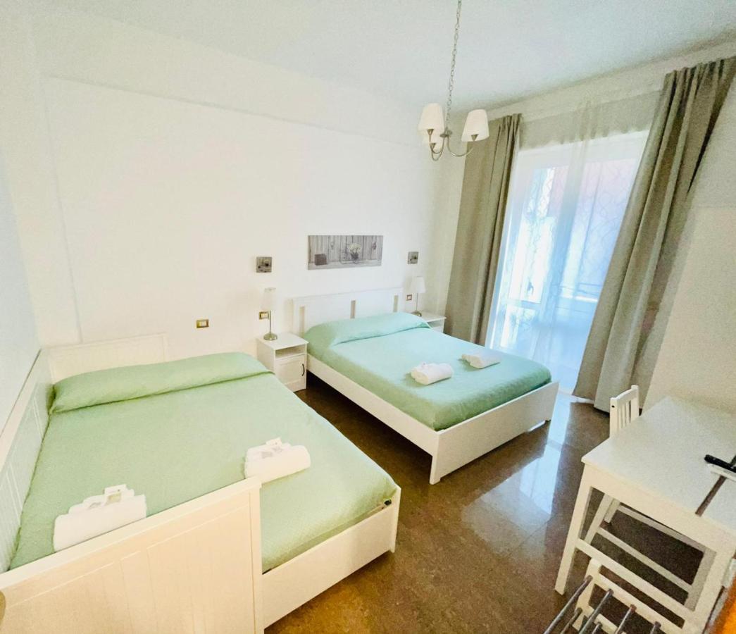 Interno Dieci Rome Luaran gambar