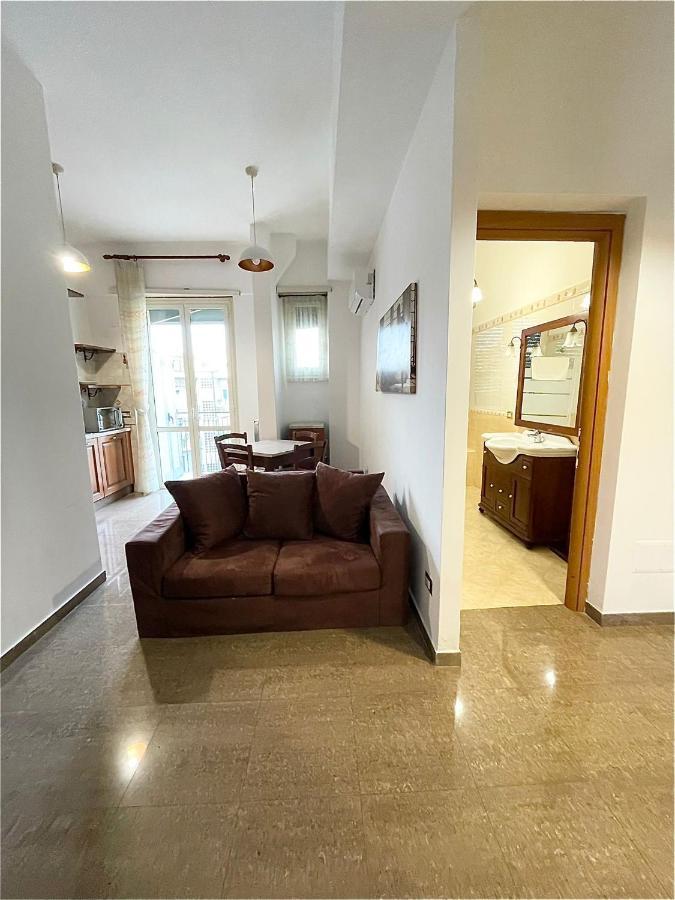 Interno Dieci Rome Luaran gambar