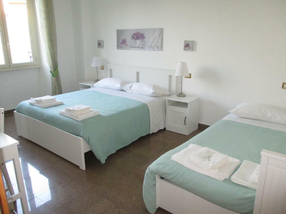 Interno Dieci Rome Luaran gambar