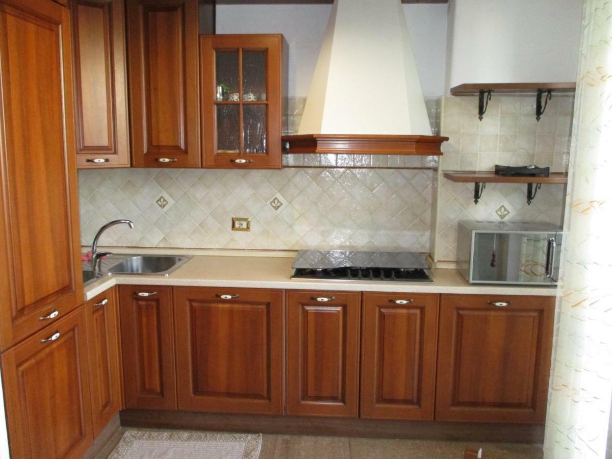 Interno Dieci Rome Luaran gambar